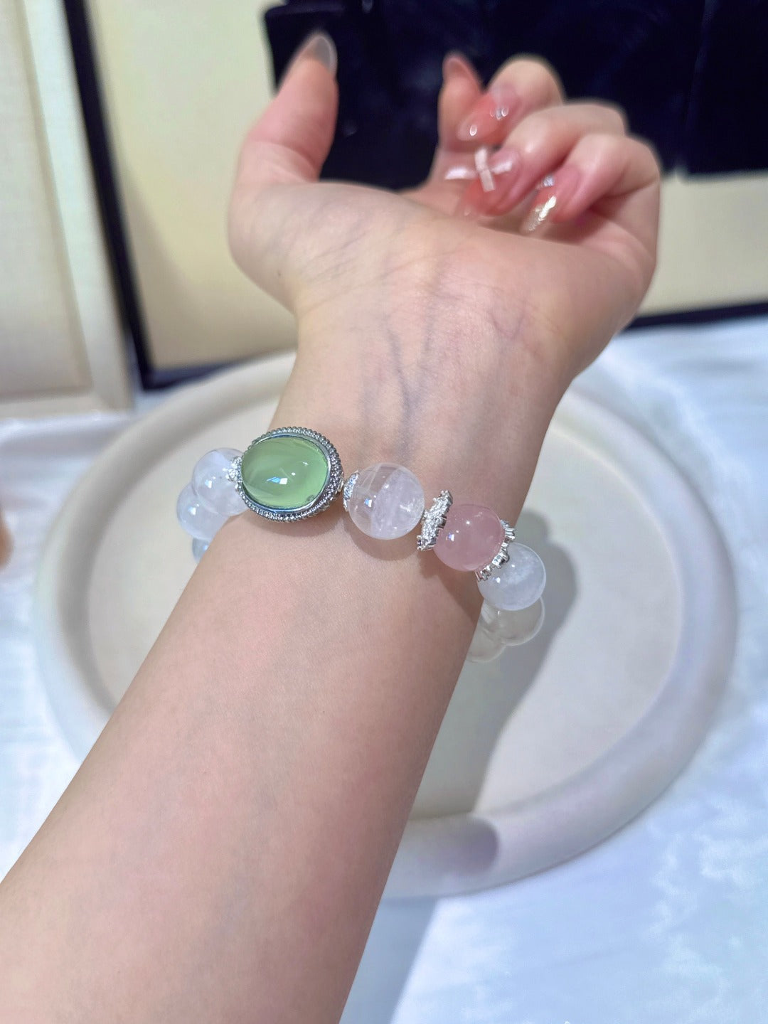 ▫️▪️ White ghost pink crystal chrysoprase magic box bracelet